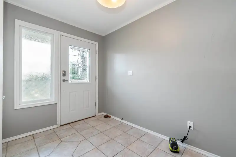 8683 TILSTON STREET - photo 4 of 40