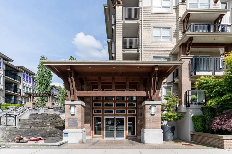 321 6828 ECKERSLEY ROAD - photo 3 of 25