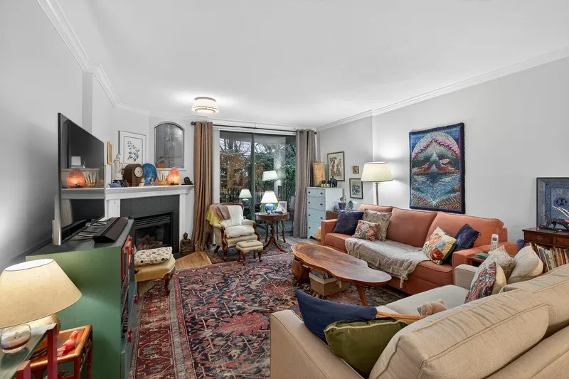 109 1785 MARTIN DRIVE - photo 3 of 25