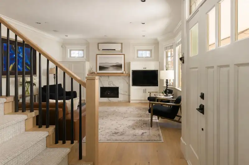 2515 W 6TH AVENUE - photo 3 of 35