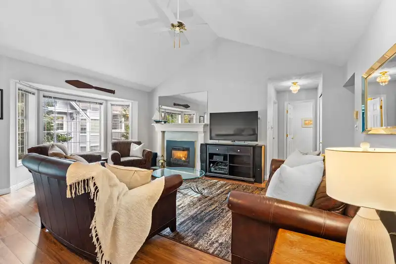 504 9123 154 STREET - photo 4 of 40