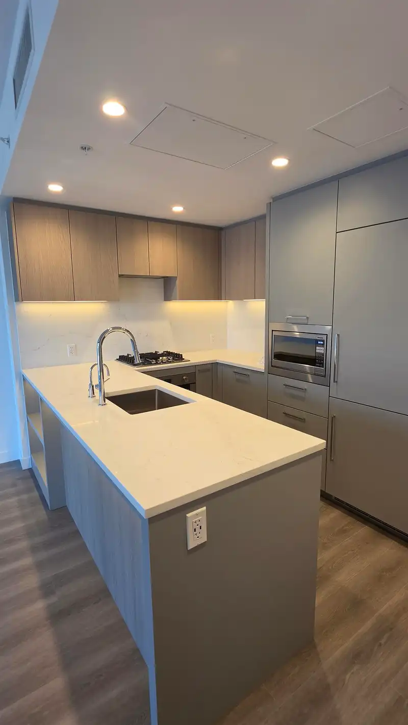 1603 6608 SUSSEX AVENUE - photo 2 of 17