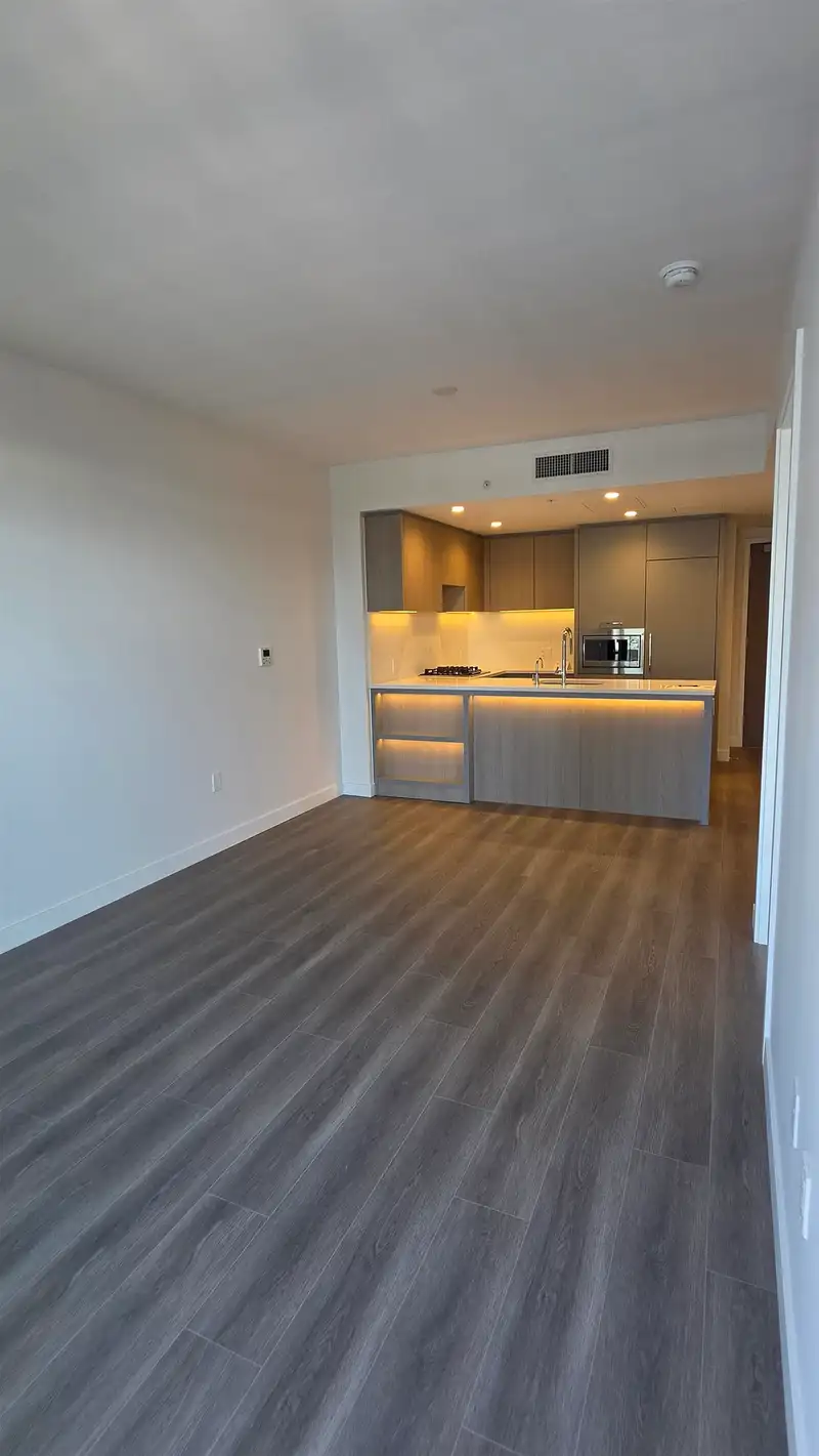 1603 6608 SUSSEX AVENUE - photo 4 of 17