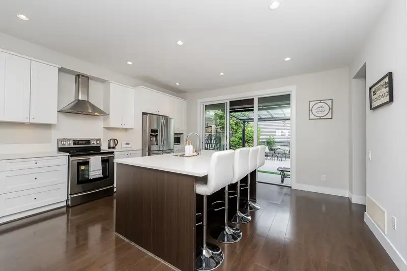 3479 DAVID AVENUE - photo 2 of 40