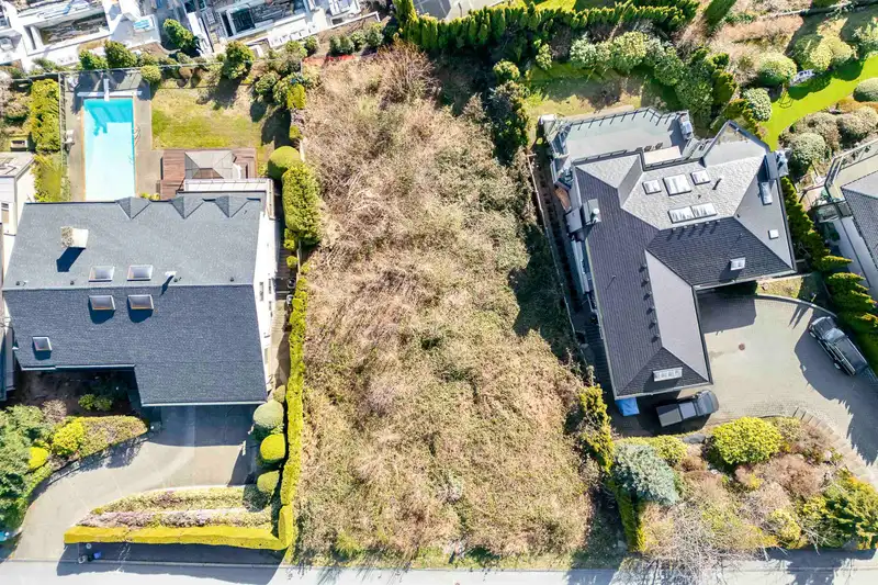 1484 CAMRIDGE ROAD - photo 2 of 24