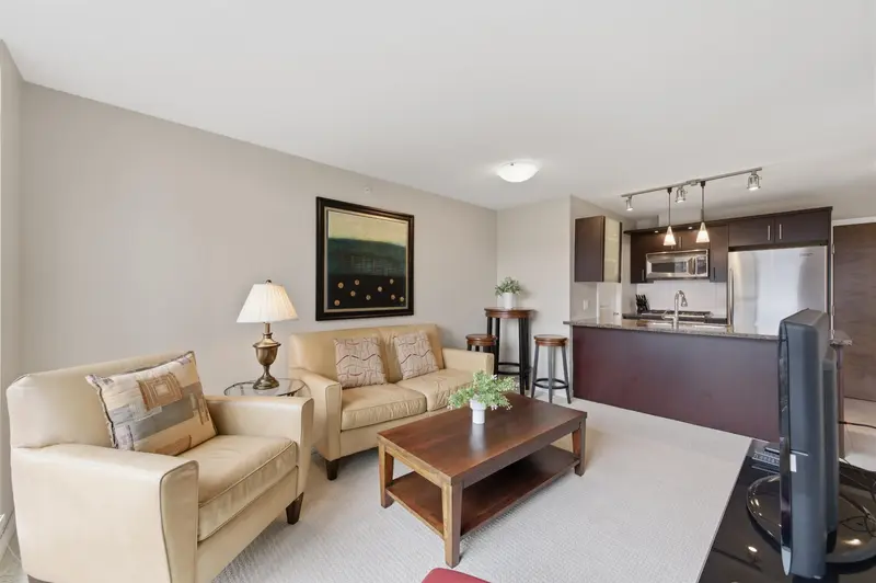 502 1650 W 7TH AVENUE - photo 4 of 25