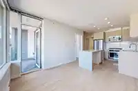 503 530 N WHITING WAY - thumbnail 3