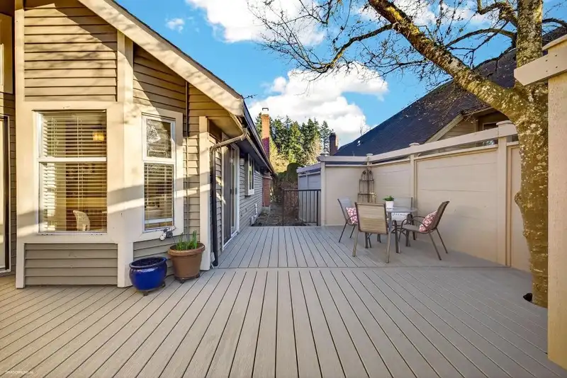 12019 S BOUNDARY DRIVE - photo 3 of 40