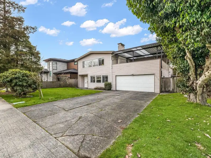 10651 ROSELEA CRESCENT - photo 1 of 31