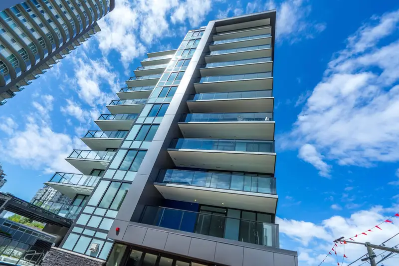 1108 1588 JOHNSTON ROAD - photo 2 of 25