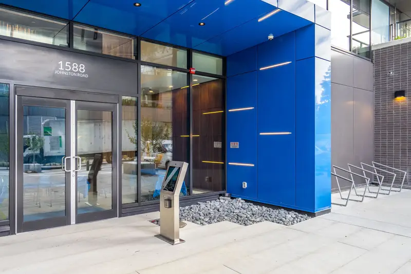 1108 1588 JOHNSTON ROAD - photo 3 of 25