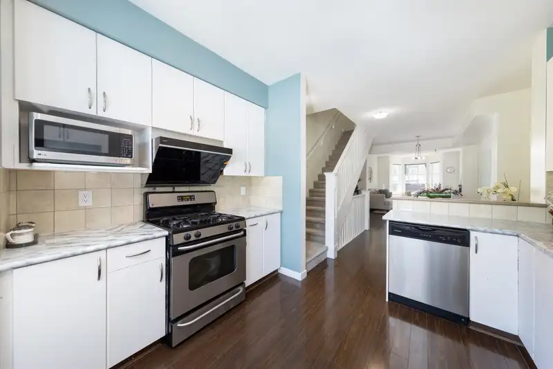45 6099 ALDER STREET - photo 4 of 24
