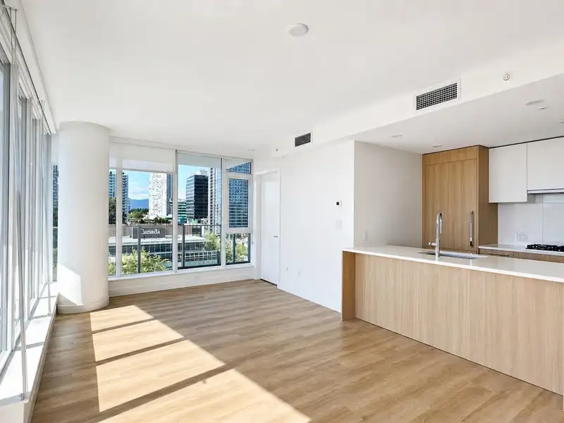 1004 9675 KING GEORGE HIGHWAY - photo 2 of 25