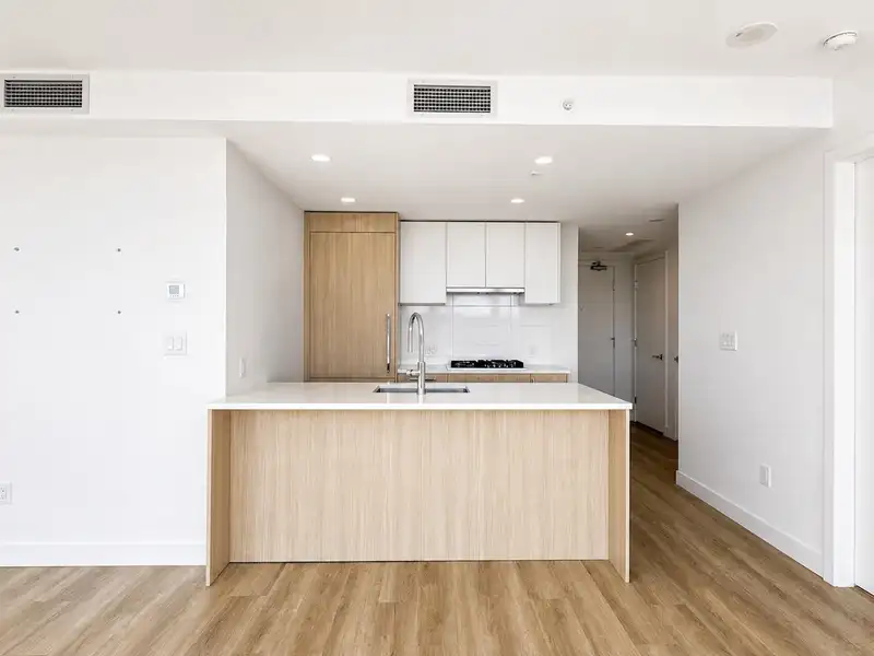 1004 9675 KING GEORGE HIGHWAY - photo 4 of 25
