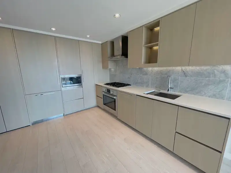 311 4730 LOUGHEED HIGHWAY - photo 2 of 23