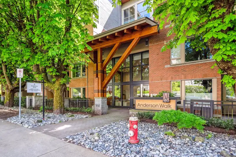 311 119 W 22ND STREET - photo 1 of 34