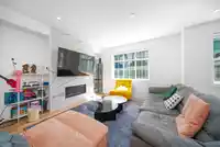26 9762 182A STREET - thumbnail 6