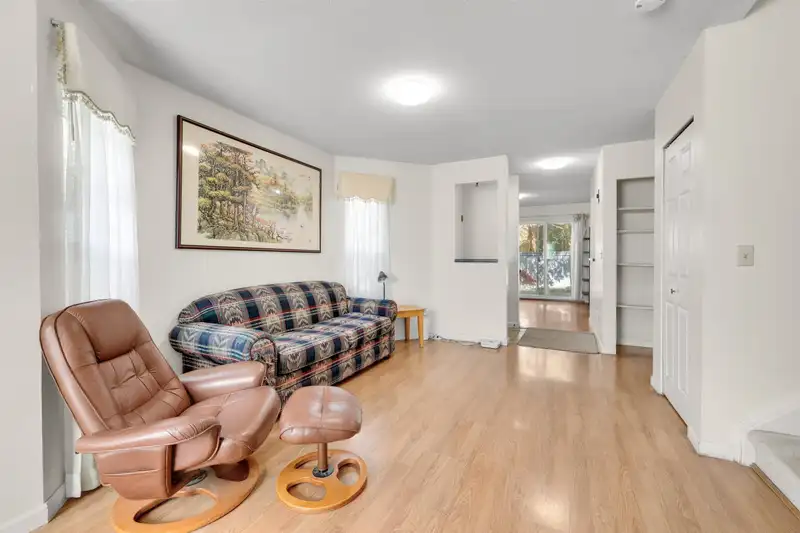 5 7240 LANGTON ROAD - photo 4 of 25