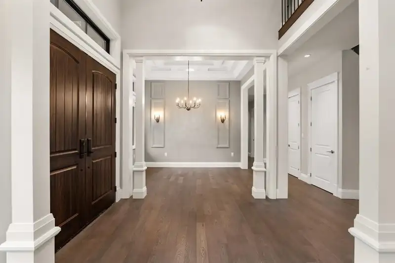 13096 24 AVENUE - photo 4 of 25