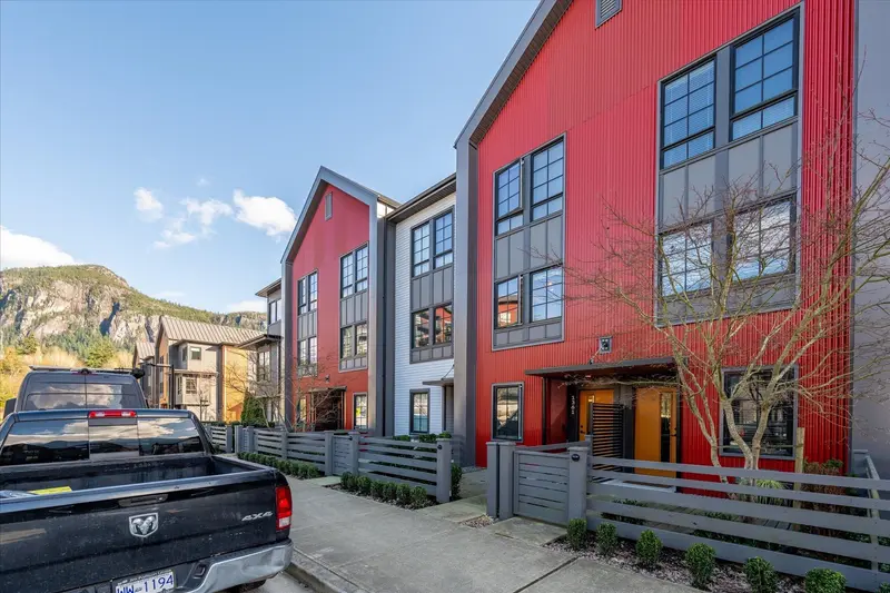 1361 MARINASIDE PLACE - photo 3 of 25