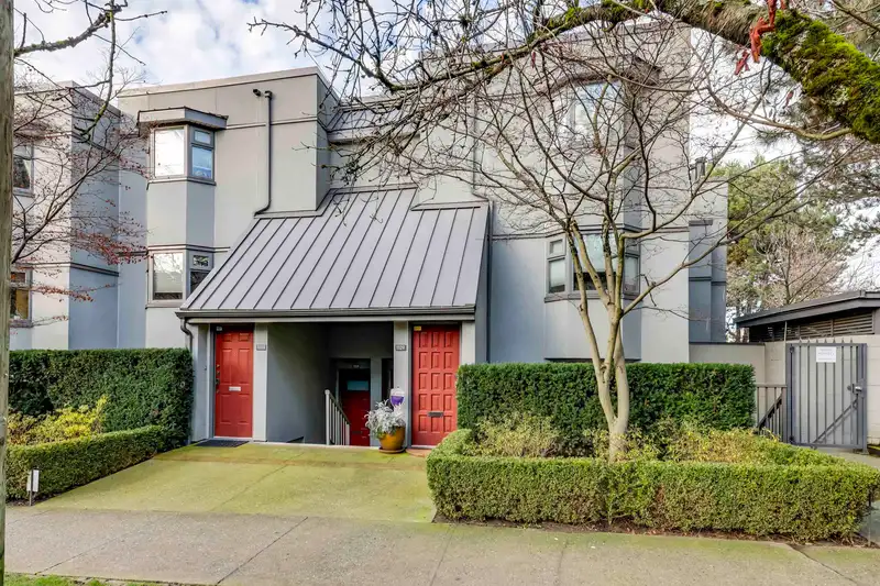 1327 W 8TH AVENUE - photo 1 of 27