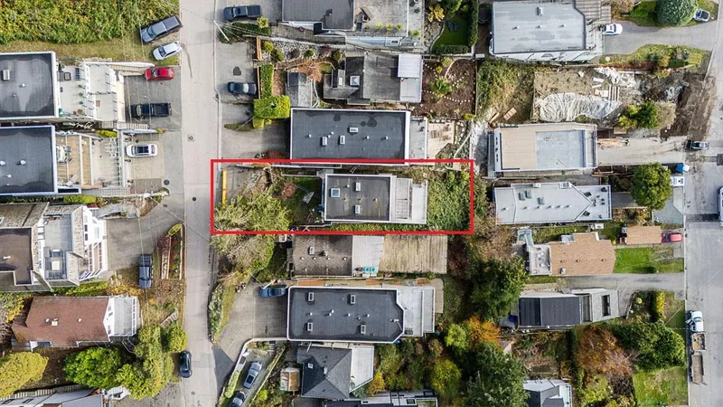 14768 MCDONALD AVENUE - photo 2 of 25