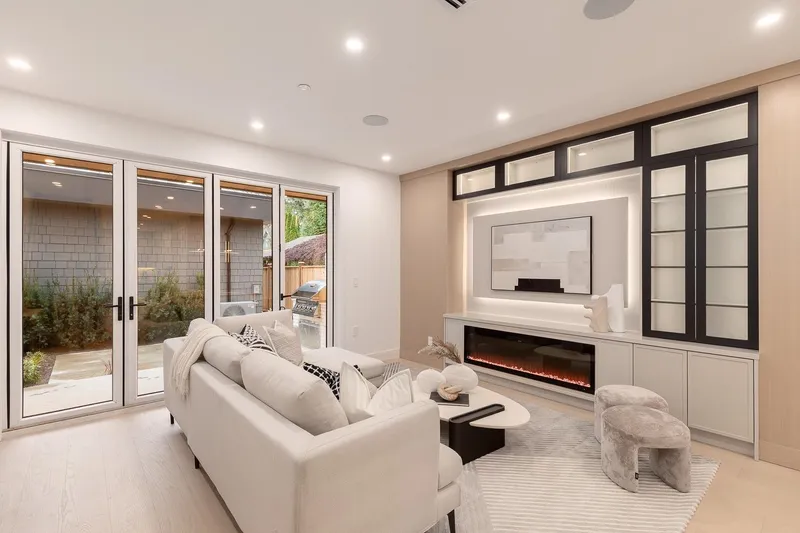 3 2976 W 13TH AVENUE - photo 1 of 25