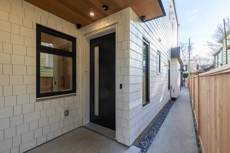 3 2976 W 13TH AVENUE - photo 3 of 25