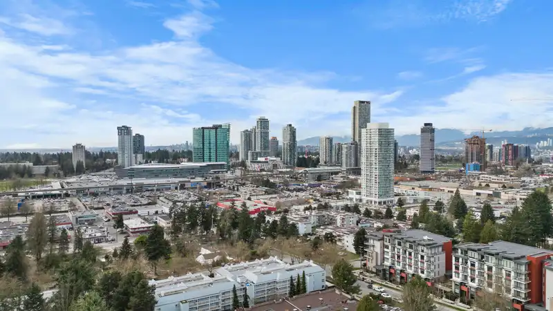 13840 100 AVENUE - photo 1 of 5