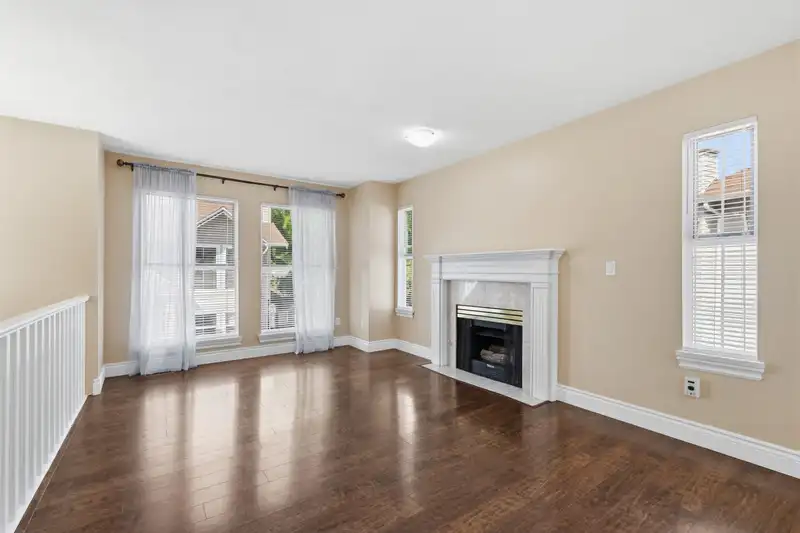 93 8716 WALNUT GROVE DRIVE - photo 2 of 35