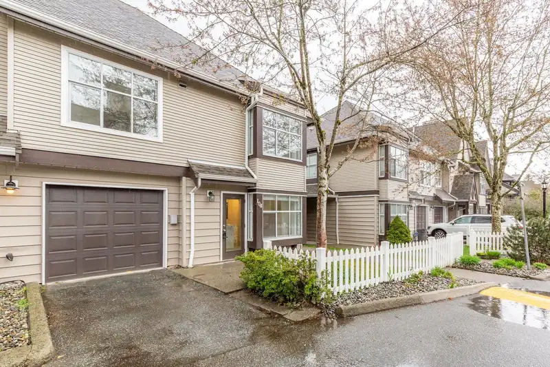 104 12099 237 STREET - photo 1 of 40