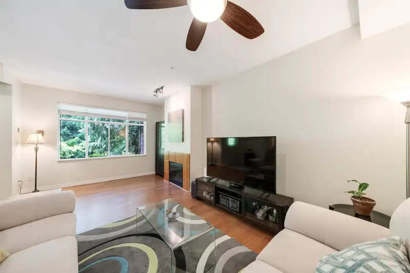 72 6878 SOUTHPOINT DRIVE - photo 4 of 28