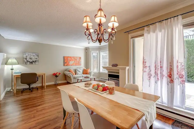 3 10094 154 STREET - photo 2 of 29