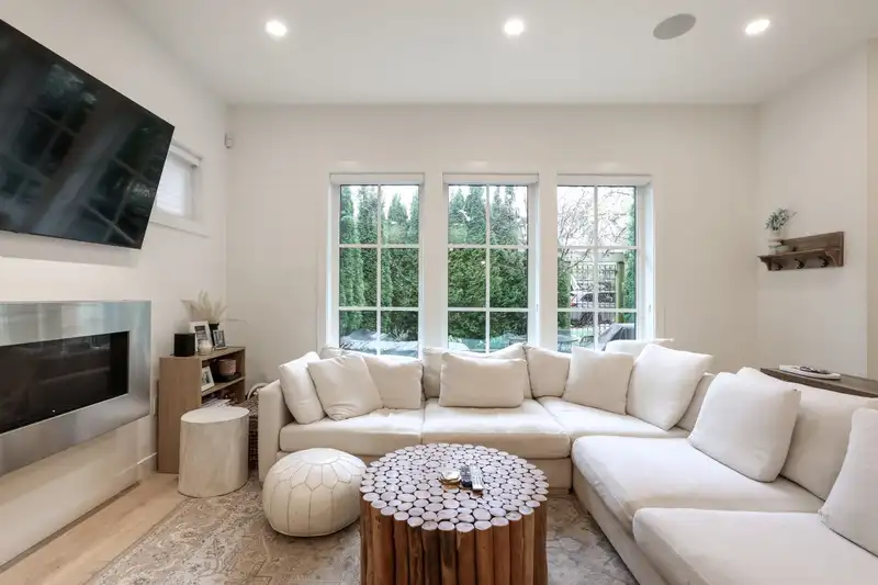 1 3640 W 2ND AVENUE - photo 4 of 25