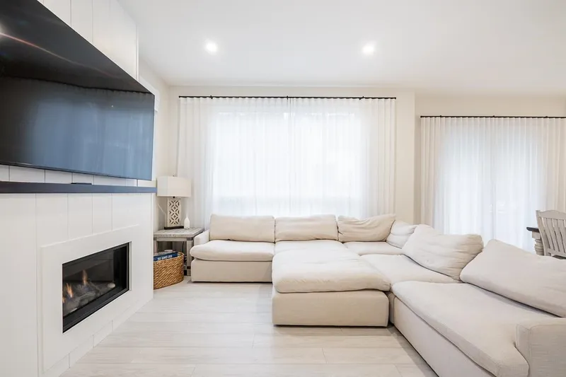 31567 MONTGOMERY PLACE - photo 3 of 25