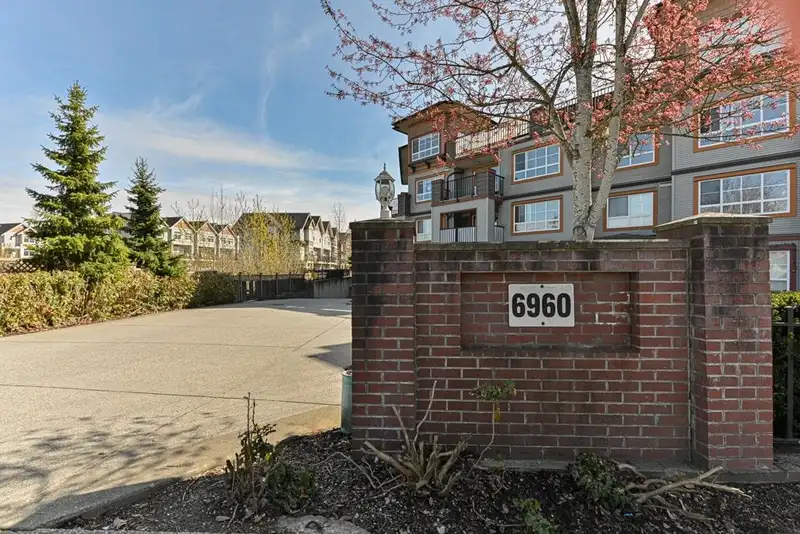408 6960 120 STREET - photo 2 of 25
