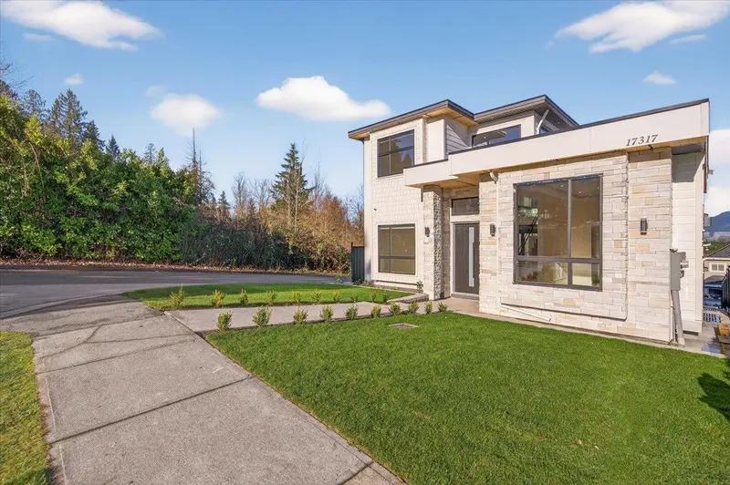 17317 103A AVENUE - photo 2 of 25