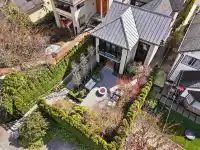 1230 ESQUIMALT AVENUE - thumbnail 1