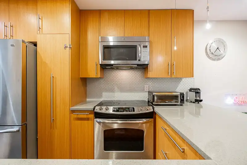 203 13775 74 AVENUE - photo 4 of 24