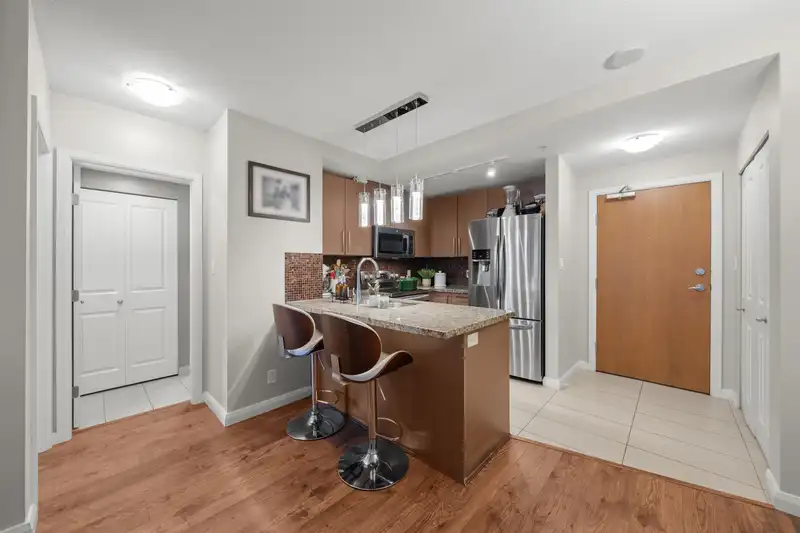 1609 888 CARNARVON STREET - photo 3 of 33