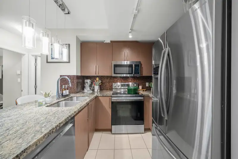 1609 888 CARNARVON STREET - photo 4 of 33