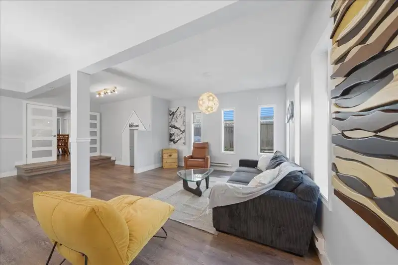 10734 141 STREET - photo 2 of 40