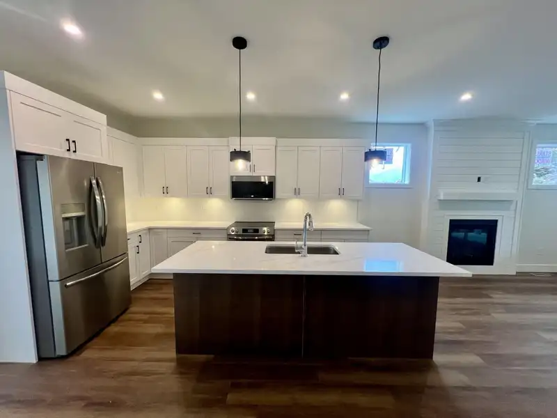 10167 HYMAR DRIVE - photo 4 of 29