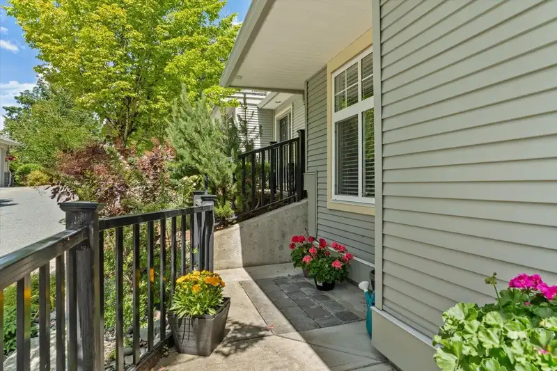 46 36260 MCKEE ROAD - photo 3 of 40