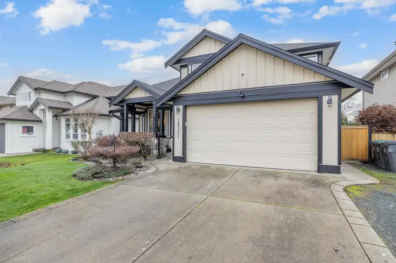 18351 68 AVENUE - photo 3 of 25