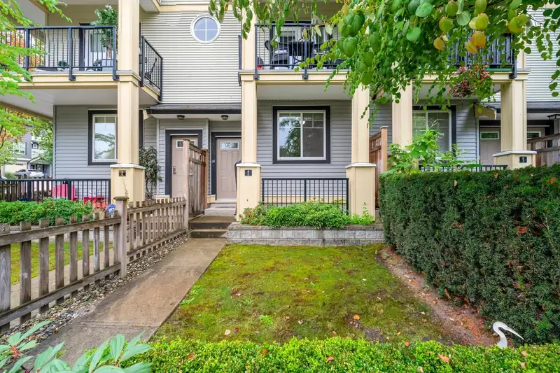 2 13886 62 AVENUE - photo 3 of 25