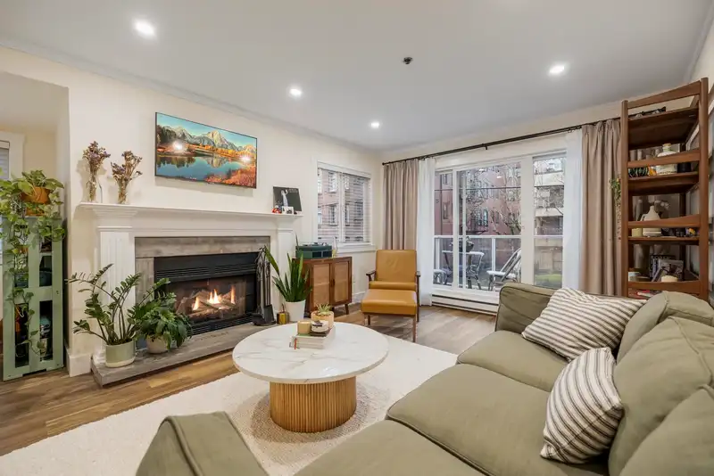 206 1265 W 11TH AVENUE - photo 1 of 33