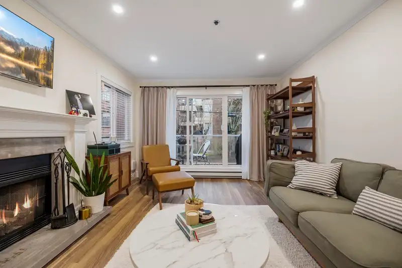 206 1265 W 11TH AVENUE - photo 4 of 33