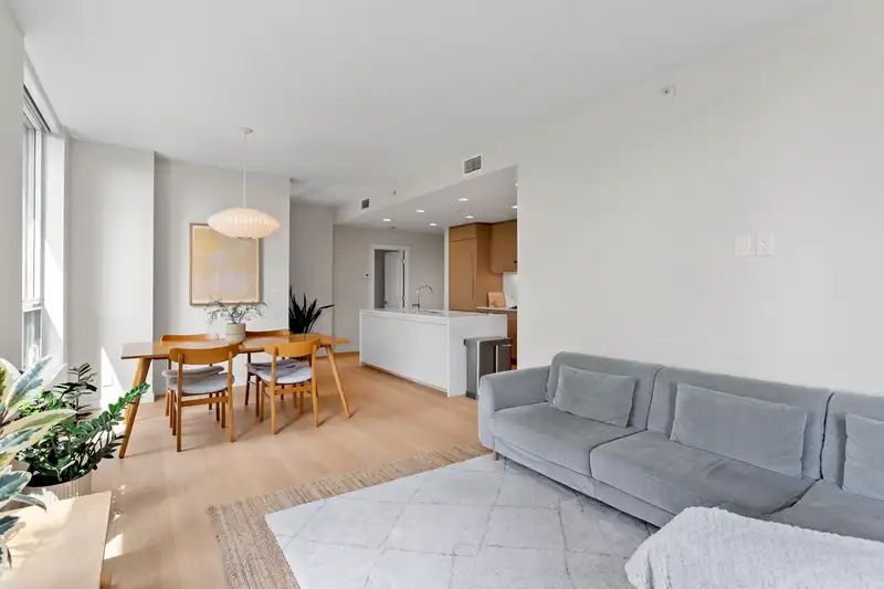 309 3533 ROSS DRIVE - photo 3 of 37