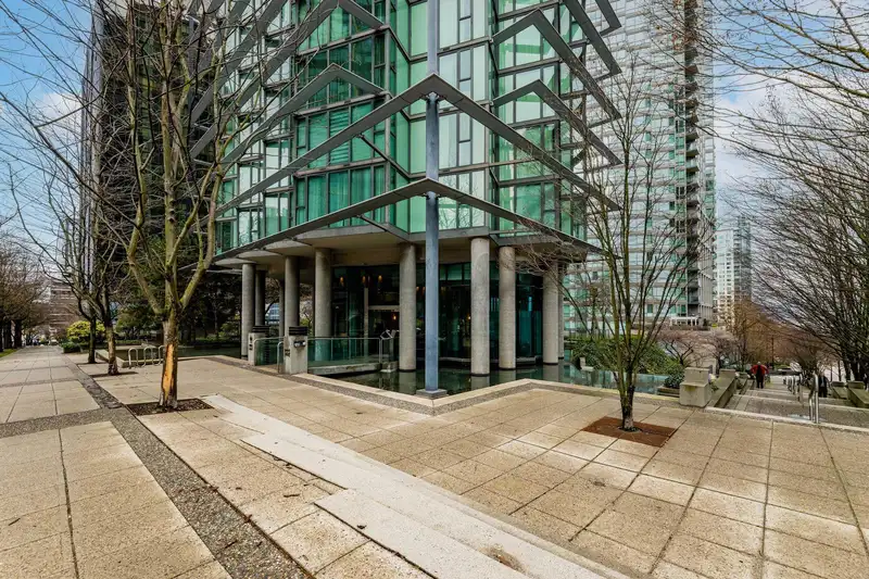 509 1331 WEST GEORGIA STREET - photo 2 of 32